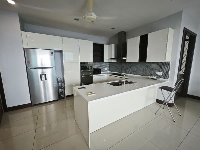 Kondominium untuk Dijual di Harrington Suites - Fernando Ricky - Kitchen - PropertyGuru.com.my