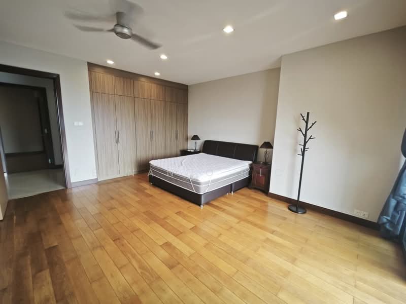 Kondominium untuk Dijual di Harrington Suites - Fernando Ricky - Bedroom - PropertyGuru.com.my
