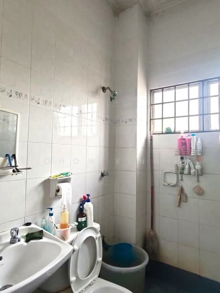 2-storey Terraced House for Sale in Taman Mutiara Subang (Shah Alam) - CHOW XINNI - Bathroom - PropertyGuru.com.my