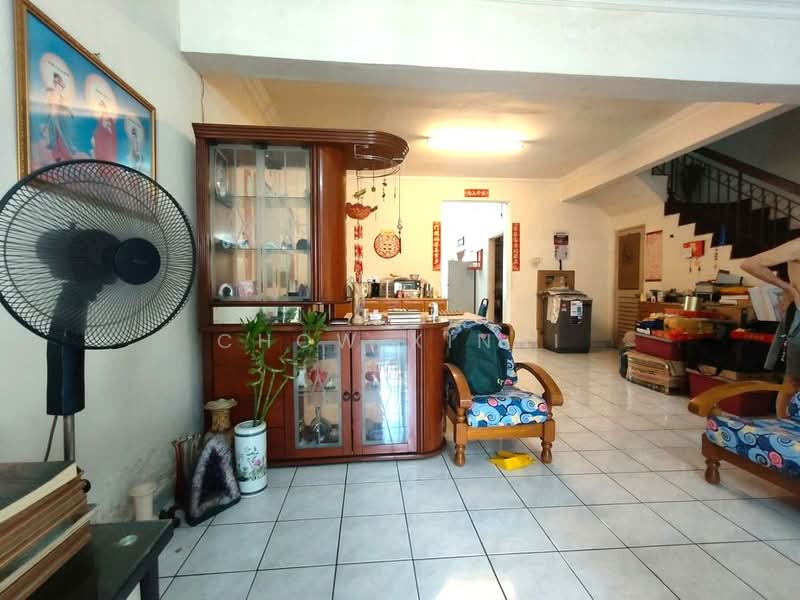 2-storey Terraced House for Sale in Taman Mutiara Subang (Shah Alam) - CHOW XINNI - Living Room - PropertyGuru.com.my