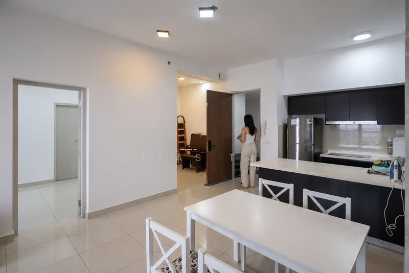 Service Residence for Rent at Setia City Residences - Vitas Tan - Kitchen - PropertyGuru.com.my