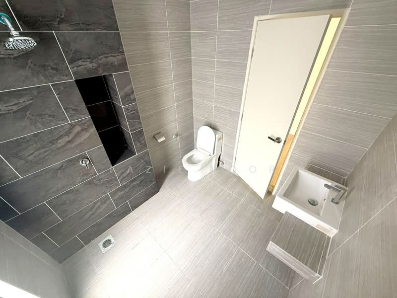 Rumah Teres 2 Tingkat untuk Dijual di Sunsuria City (Dengkil) - Fazie Noor - Bathroom - PropertyGuru.com.my