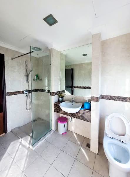 Kondominium untuk Disewa di The Cove Condominium - Andrew Chong - Bathroom - PropertyGuru.com.my