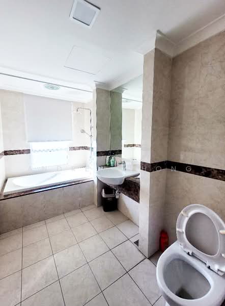 Kondominium untuk Disewa di The Cove Condominium - Andrew Chong - Bathroom - PropertyGuru.com.my
