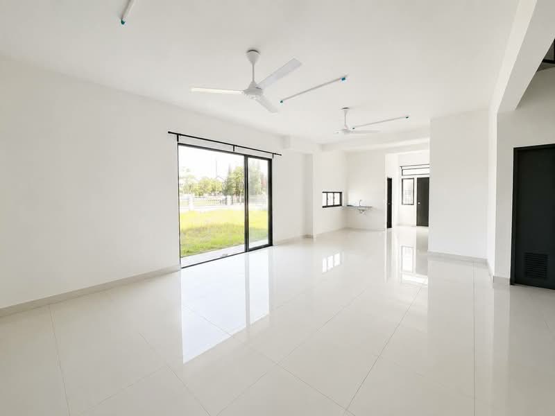 Rumah Teres 2 Tingkat untuk Dijual di Bandar Baru Bangi (Selangor) - Fazie Noor - Living Room - PropertyGuru.com.my