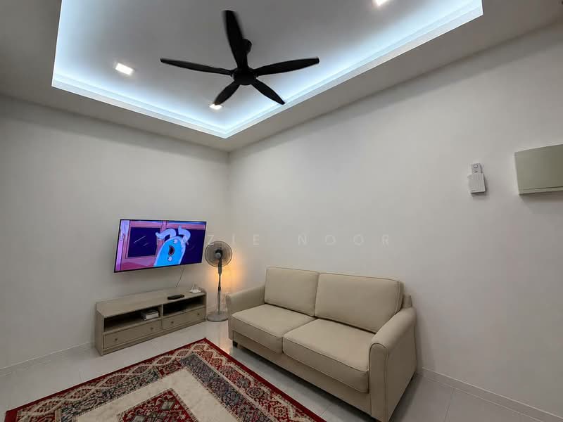 Rumah Teres 1 Tingkat untuk Dijual di Seksyen 30 (Shah Alam) - Fazie Noor - Living Room - PropertyGuru.com.my