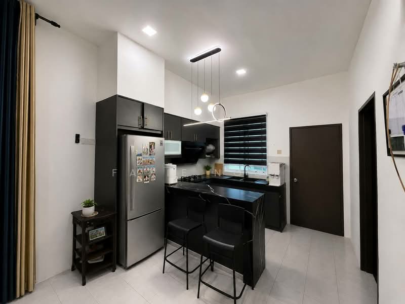 Rumah Teres 1 Tingkat untuk Dijual di Seksyen 30 (Shah Alam) - Fazie Noor - Kitchen - PropertyGuru.com.my