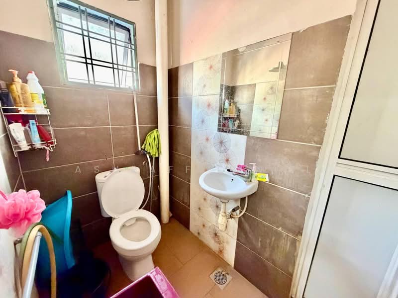 Rumah Teres 2 Tingkat untuk Dijual di Taman Sentosa (Klang) - Ashraff Daniel - Bathroom - PropertyGuru.com.my