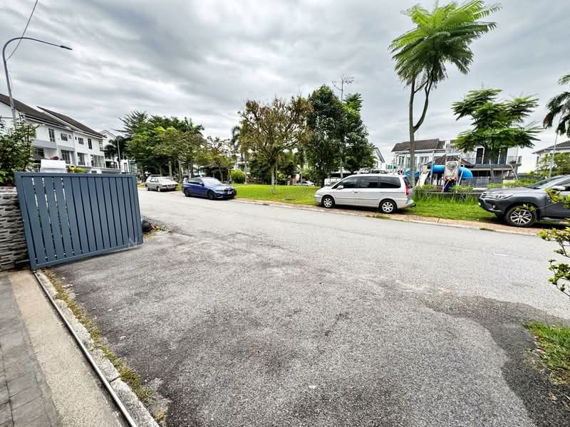 Rumah Berkembar untuk Dijual di Saujana Villa (Kajang) - Norafian SMH - Exterior - PropertyGuru.com.my