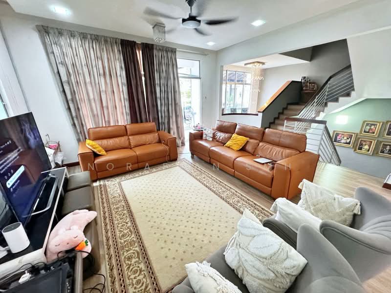 Rumah Berkembar untuk Dijual di Saujana Villa (Kajang) - Norafian SMH - Living Room - PropertyGuru.com.my