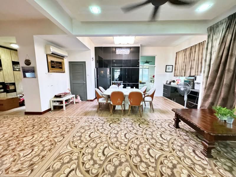 Rumah Berkembar untuk Dijual di Saujana Villa (Kajang) - Norafian SMH - Dining Room - PropertyGuru.com.my