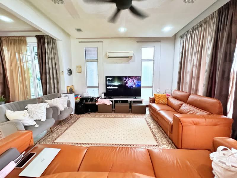 Rumah Berkembar untuk Dijual di Saujana Villa (Kajang) - Norafian SMH - Living Room - PropertyGuru.com.my