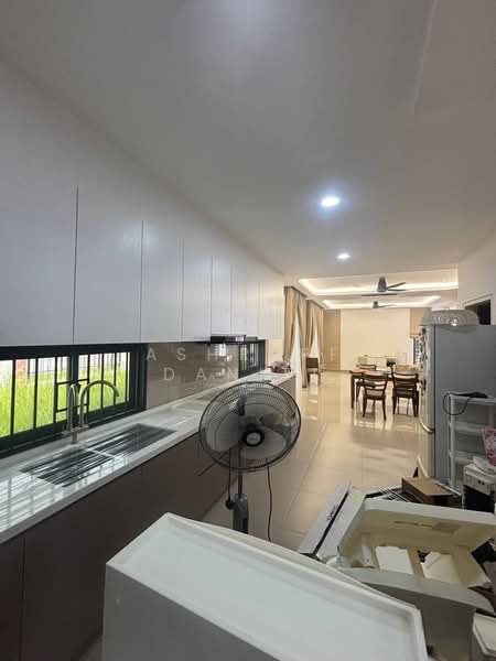 2-storey Terraced House for Sale in Elmina (Shah Alam) - Ashraff Daniel - Kitchen - PropertyGuru.com.my