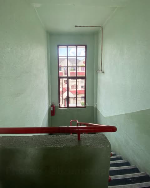 Apartment for Sale at Subang Jaya Lafite - Liza Mazli - Corridor - PropertyGuru.com.my