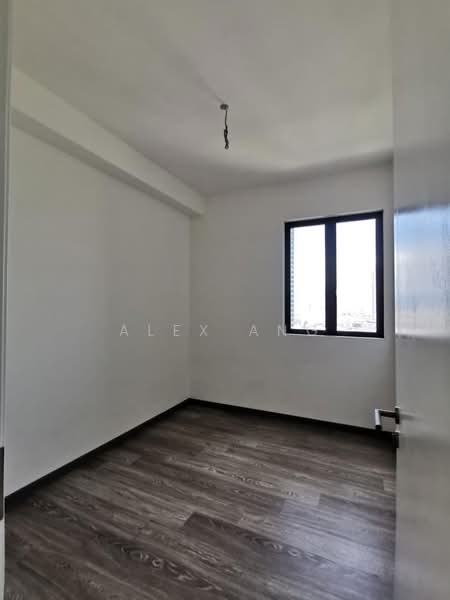 Servis Apartment untuk Dijual di United Point (Residensi Berpadu) - Alex Ang - PropertyGuru.com.my