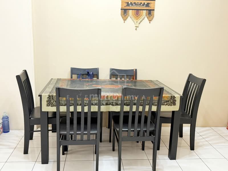 Pangsapuri untuk Disewa di Sri Raya Apartments - Eiffel Lai - Dining Room - PropertyGuru.com.my