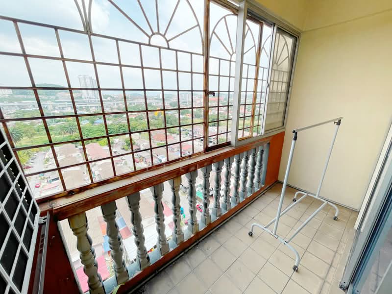 Pangsapuri untuk Disewa di Sri Raya Apartments - Eiffel Lai - Balcony - PropertyGuru.com.my