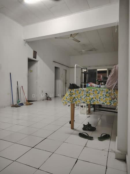 Flat for Rent at Sri Manja Square Petaling Jaya - Edmund Goh - Living Room - PropertyGuru.com.my
