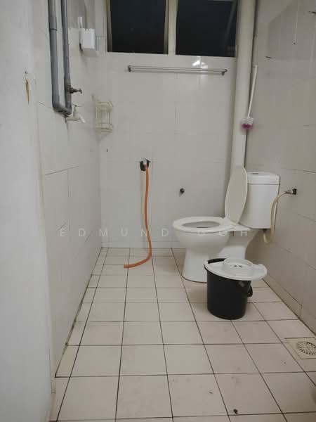 Flat for Rent at Sri Manja Square Petaling Jaya - Edmund Goh - Bathroom - PropertyGuru.com.my
