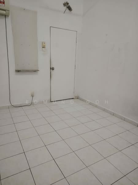Flat for Rent at Sri Manja Square Petaling Jaya - Edmund Goh - Interior - PropertyGuru.com.my