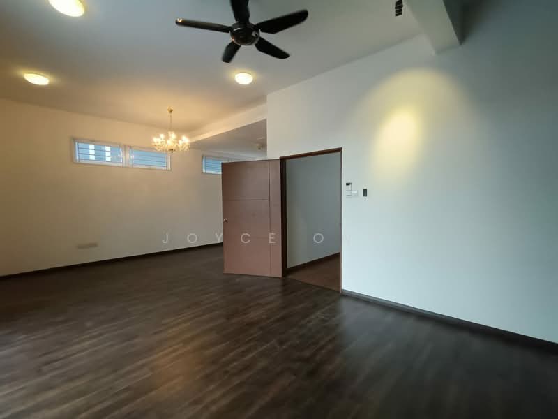 Cluster House for Sale in Austin Heights (Tebrau) - Joyce Ong - Living Room - PropertyGuru.com.my