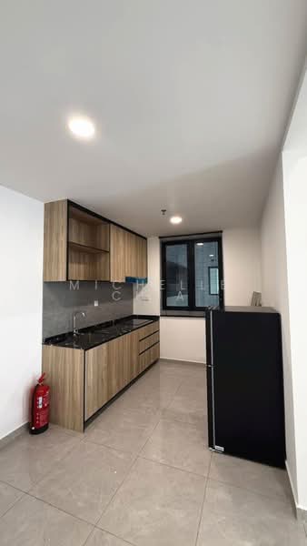 Service Residence for Rent at Savana @ Utropolis - Michelle Chia - Kitchen - PropertyGuru.com.my