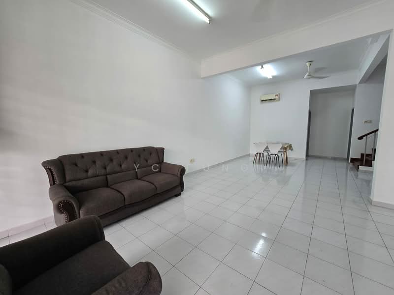 2-storey Terraced House for Rent in Taman Suria (Johor Bahru) - YC Fung - Living Room - PropertyGuru.com.my