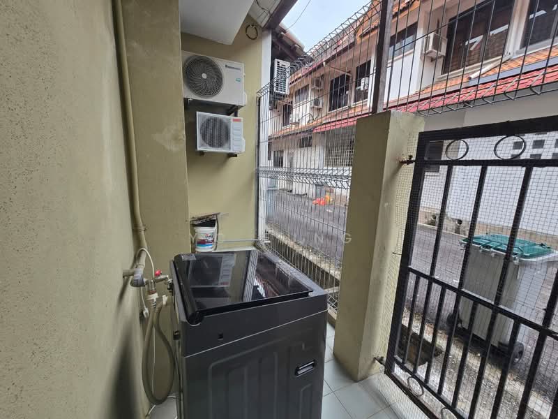 2-storey Terraced House for Rent in Taman Suria (Johor Bahru) - YC Fung - Balcony - PropertyGuru.com.my