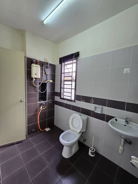 2-storey Terraced House for Rent in Gelang Patah (Johor) - YC Fung - Bathroom - PropertyGuru.com.my