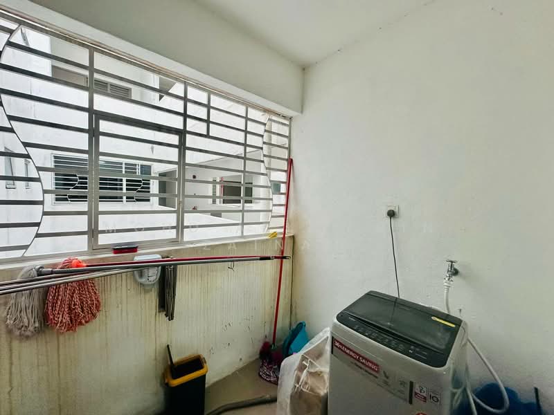 Pangsapuri untuk Dijual di Residensi Alam Damai (PR1MA @ Alam Damai) - Mohd Azizy bin Zainal - Balcony - PropertyGuru.com.my