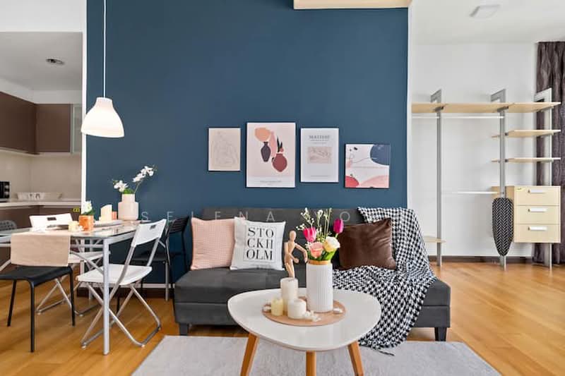 Servis Apartment untuk Dijual di Regalia Residence - SELENA YONG - Living Room - PropertyGuru.com.my