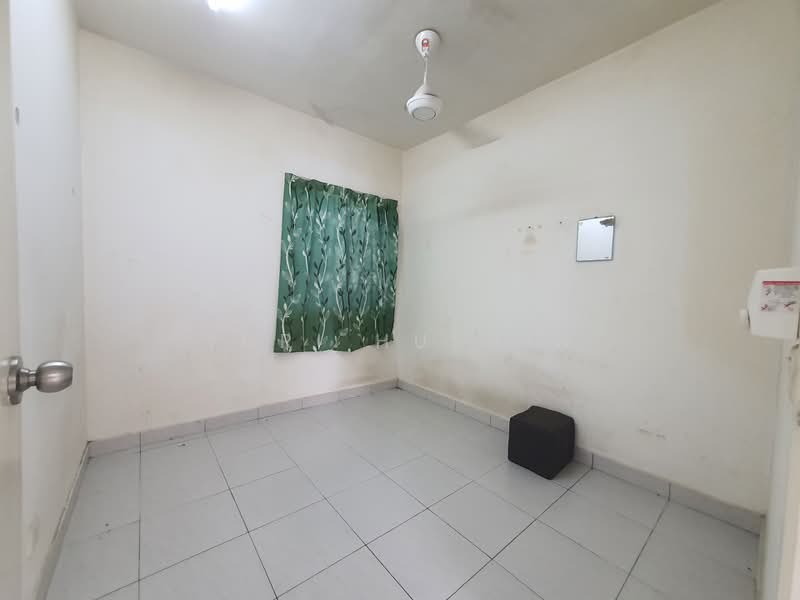 Pangsapuri untuk Dijual di Seri Intan Apartment - YURI HUSAIN - PropertyGuru.com.my