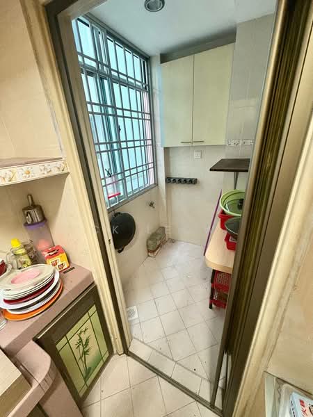 Apartment for Rent at Bayu Puteri 1 - Ck Leow - Kitchen - PropertyGuru.com.my