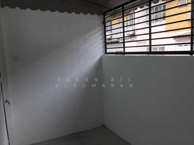2-storey Terraced House for Sale in SS2 (Petaling Jaya) - Sanan A/L Sukumaran - Interior - PropertyGuru.com.my