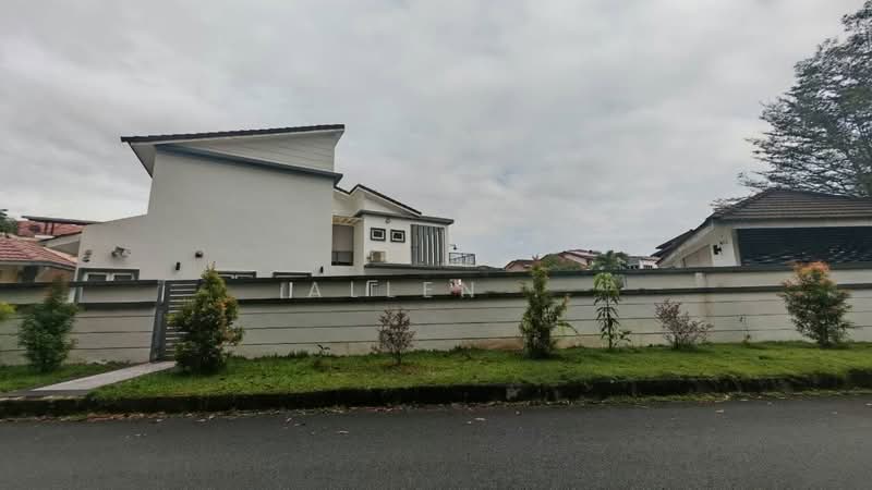 Rumah Berkembar untuk Dijual di Taman Lestari Perdana (Seri Kembangan) - Allen . - Exterior - PropertyGuru.com.my
