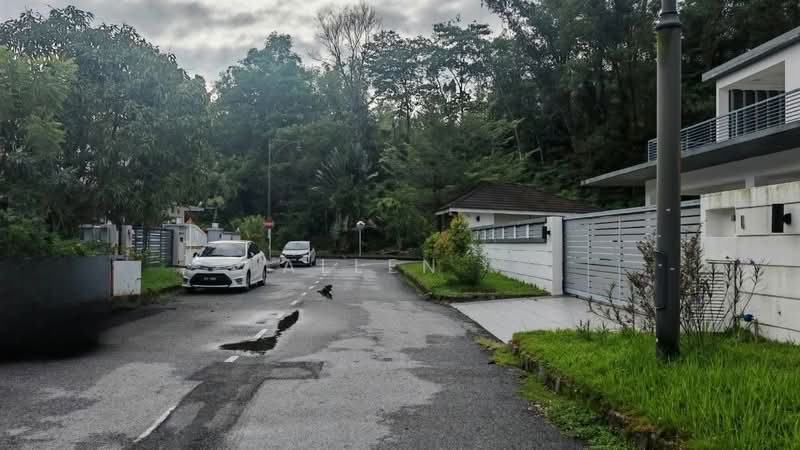 Rumah Berkembar untuk Dijual di Taman Lestari Perdana (Seri Kembangan) - Allen . - Exterior - PropertyGuru.com.my