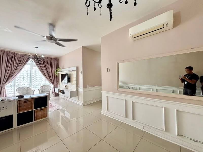 Pangsapuri untuk Dijual di Larai Apartment Presint 6 @ Putrajaya - Fauran Nawawi - Living Room - PropertyGuru.com.my