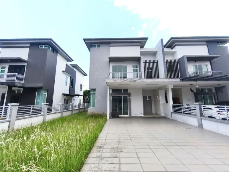 Semi-Detached House for Sale in Canary Garden (Klang) - Hazwan Hilmi - Exterior - PropertyGuru.com.my