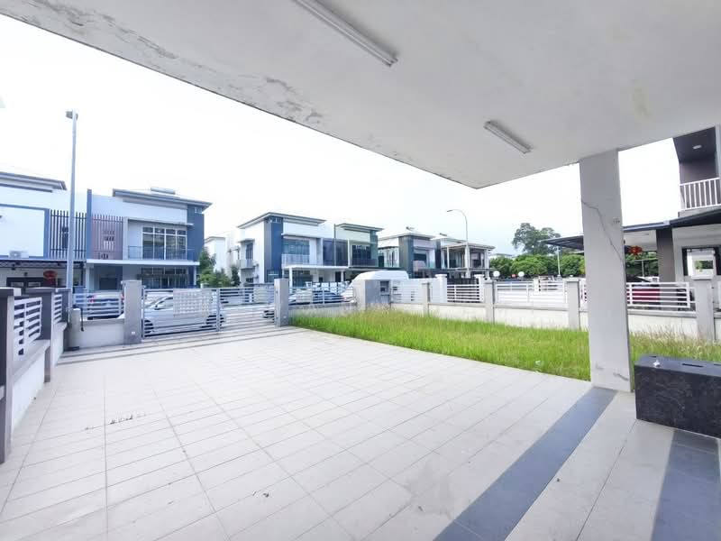 Semi-Detached House for Sale in Canary Garden (Klang) - Hazwan Hilmi - Exterior - PropertyGuru.com.my