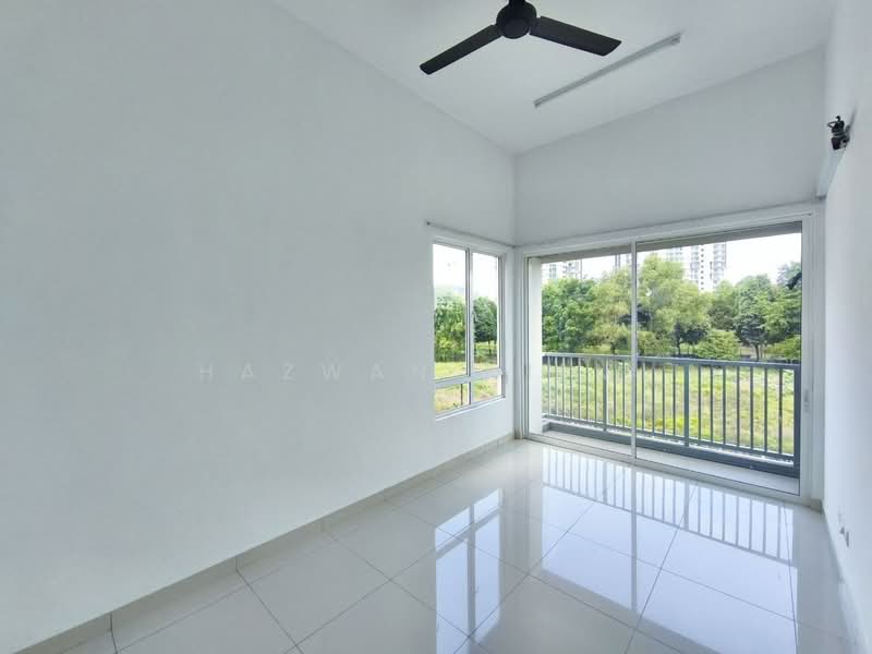 Semi-Detached House for Sale in Canary Garden (Klang) - Hazwan Hilmi - Balcony - PropertyGuru.com.my