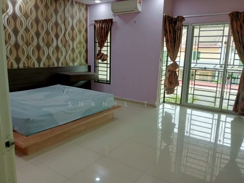 2-storey Terraced House for Rent in Kluang (Johor) - Shanel Tee - Bedroom - PropertyGuru.com.my