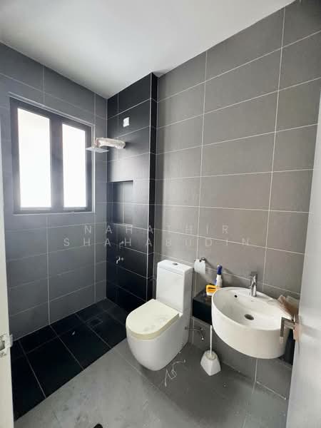 2-storey Terraced House for Sale in Alam Impian (Shah Alam) - Nahathir Shahabudin - Bathroom - PropertyGuru.com.my