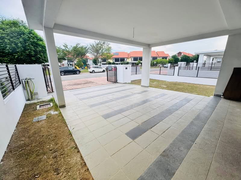 2-storey Terraced House for Sale in Alam Impian (Shah Alam) - Nahathir Shahabudin - Exterior - PropertyGuru.com.my