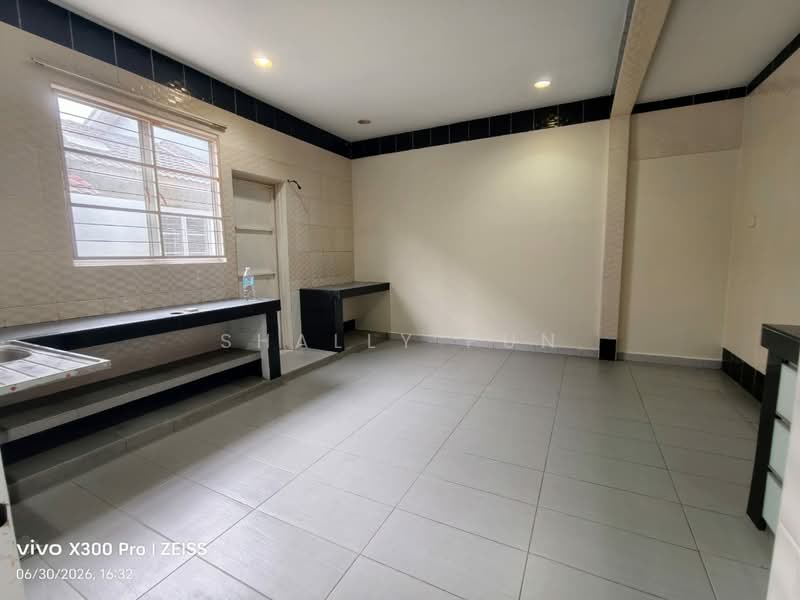 2-storey Terraced House for Rent in Taman Meranti Jaya (Puchong) - Shally Pun - Kitchen - PropertyGuru.com.my