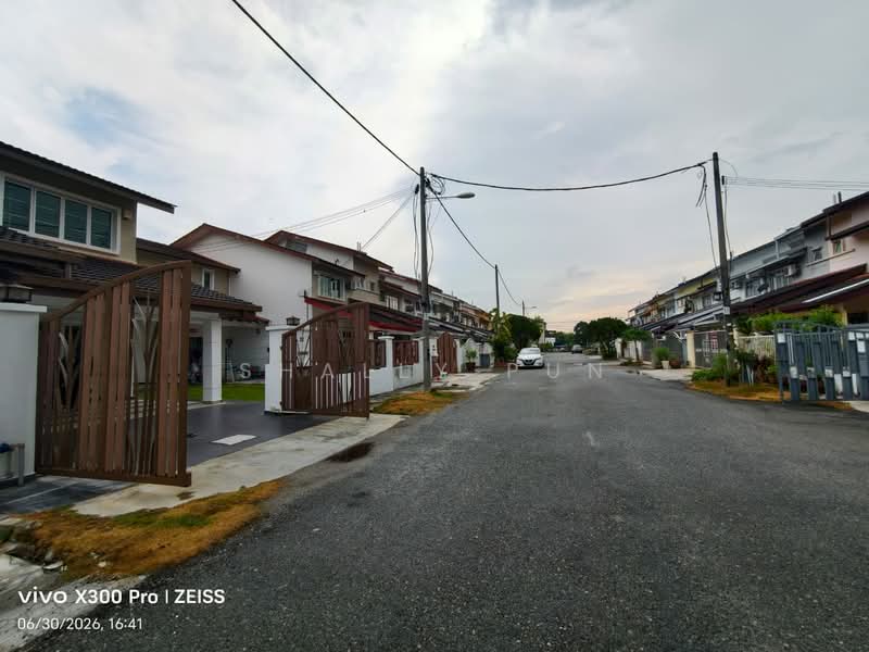 2-storey Terraced House for Rent in Taman Meranti Jaya (Puchong) - Shally Pun - Exterior - PropertyGuru.com.my