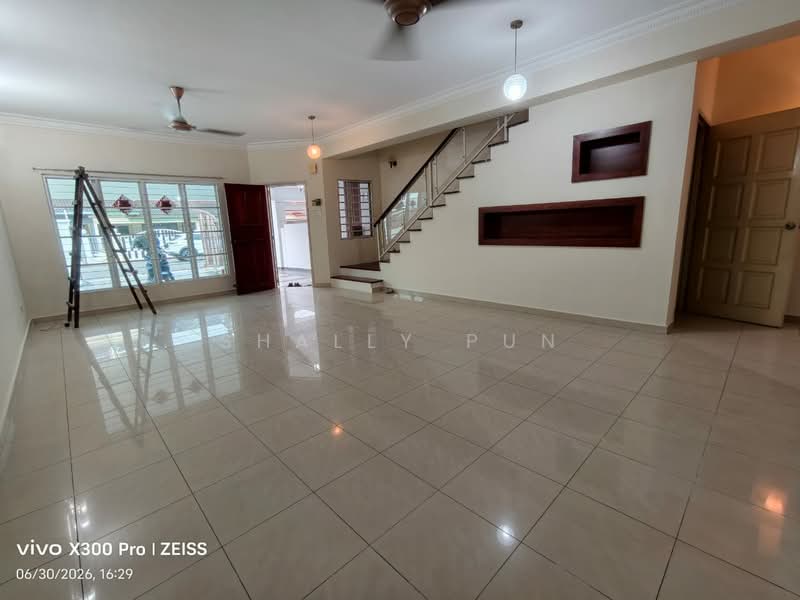 2-storey Terraced House for Rent in Taman Meranti Jaya (Puchong) - Shally Pun - Living Room - PropertyGuru.com.my