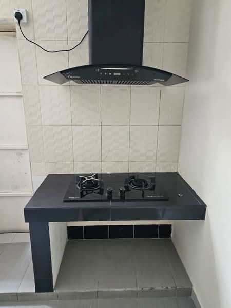 Rumah Teres 2-Tingkat untuk Disewa di Taman Meranti Jaya (Puchong) - Shally Pun - Kitchen - PropertyGuru.com.my