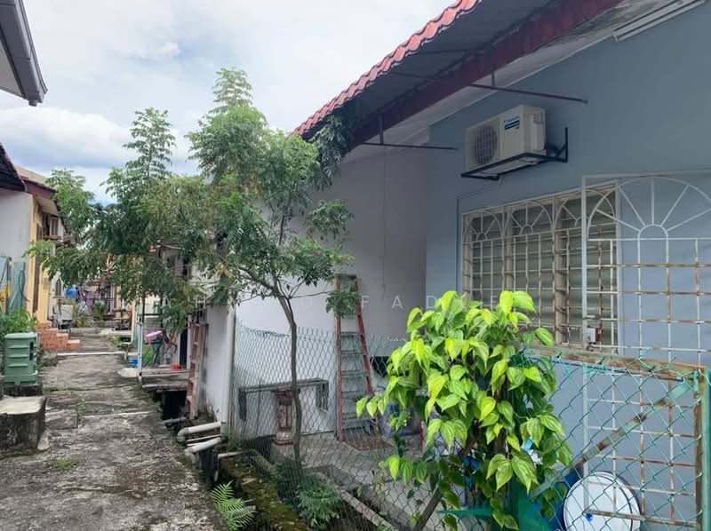 Rumah Teres 1 Tingkat untuk Dijual di Bandar Tun Hussein Onn (Cheras) - Ahmad Fadlee - PropertyGuru.com.my