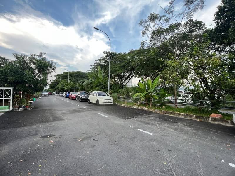 Rumah Teres 1 Tingkat untuk Dijual di Bandar Tun Hussein Onn (Cheras) - Ahmad Fadlee - PropertyGuru.com.my