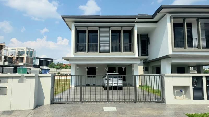 Rumah Berkembar untuk Dijual di Bandar Kinrara (Selangor) - Steven Tan - Exterior - PropertyGuru.com.my